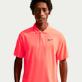 Dri-Fit Victory Court Solid Polo Uomini - corallo, nero
