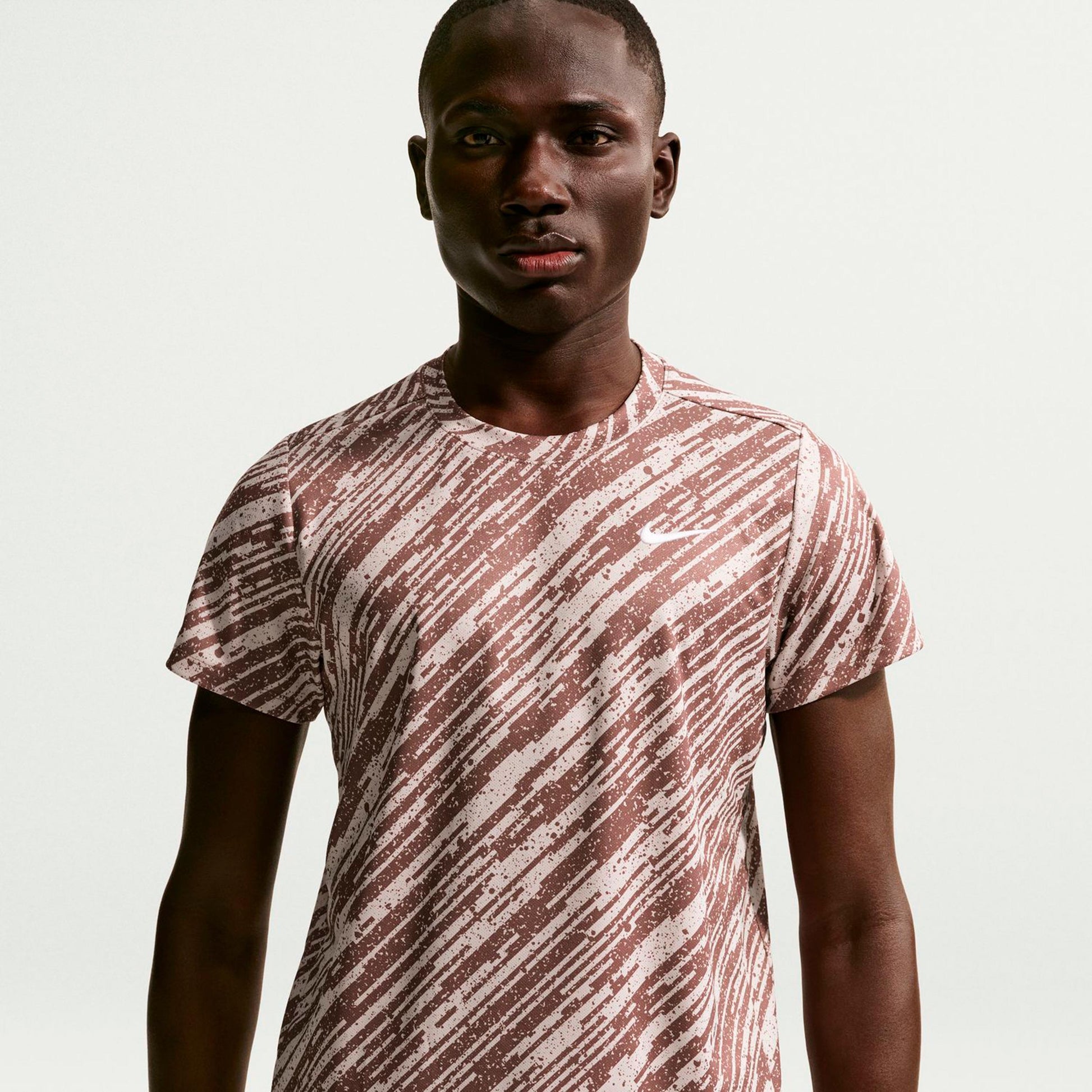 Nike Court Dri-Fit Victory Maglietta Uomini - malva, multicolore