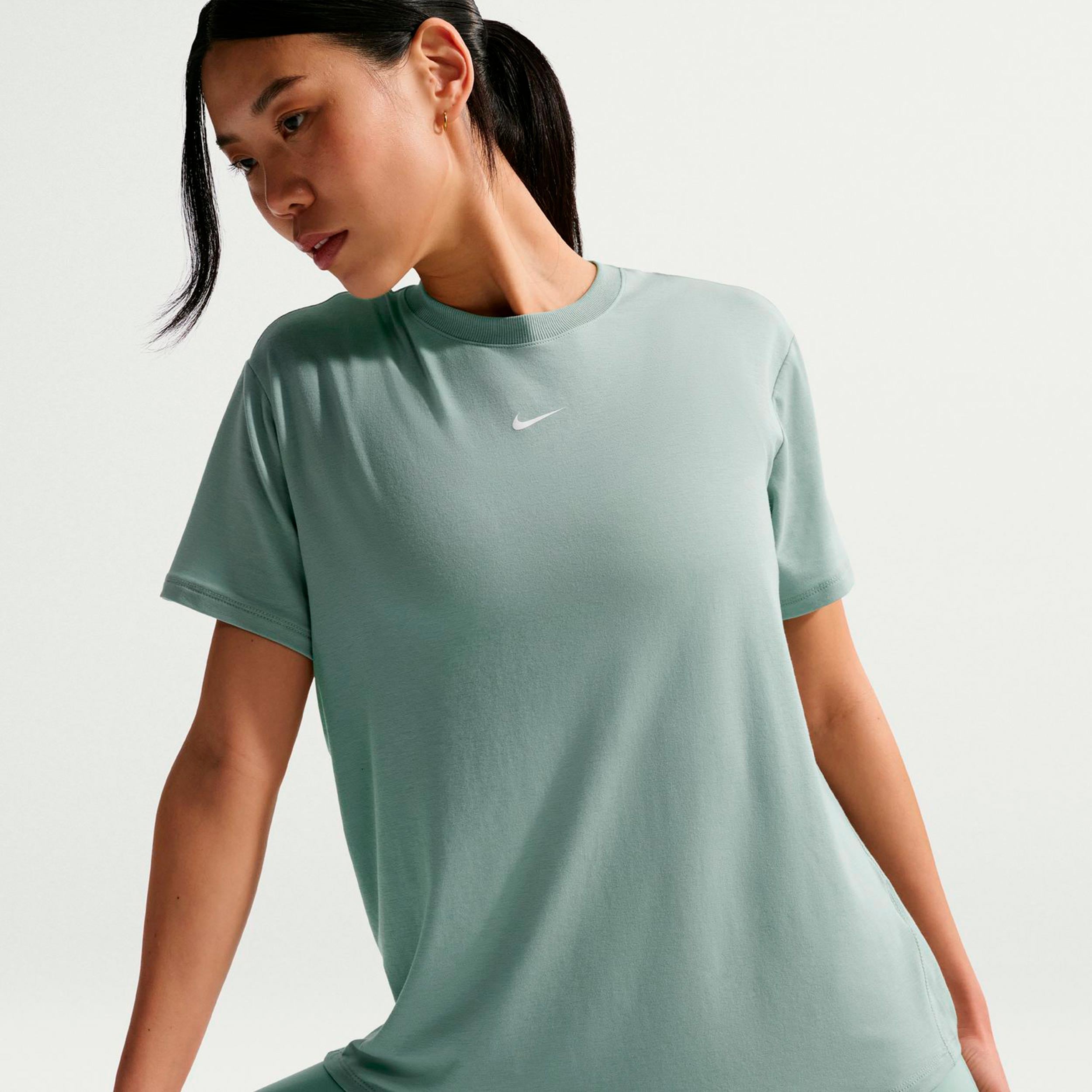 Nike One Relaxed Dri-Fit  Maglietta Donna - salvia